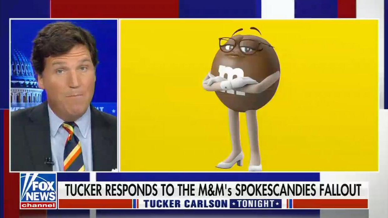 Такер Карлсон: на CNN закатили истерику из-за конфет M&M