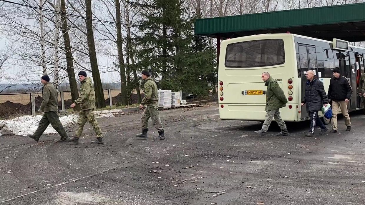 Из украинского плена вернулись 82 российских военнослужащих