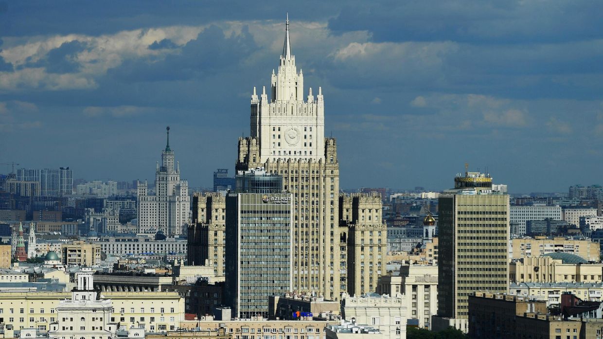 Здание Министерства иностранных дел РФ в Москве
