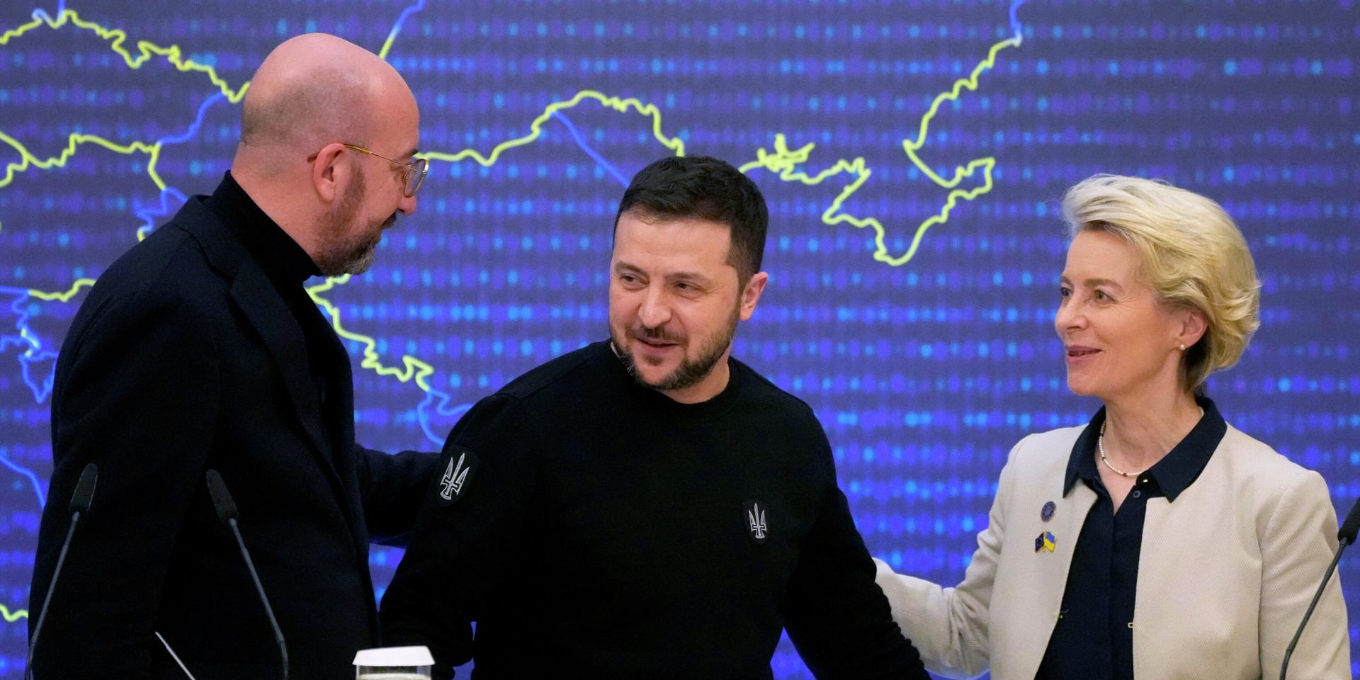 Президент Украины Владимир Зеленский, президент Европейской комиссии Урсула фон дер Ляйен и президент Европейского совета Шарль Мишель во время саммита Украина-ЕС в Киеве - ИноСМИ, 1920, 22.01.2024