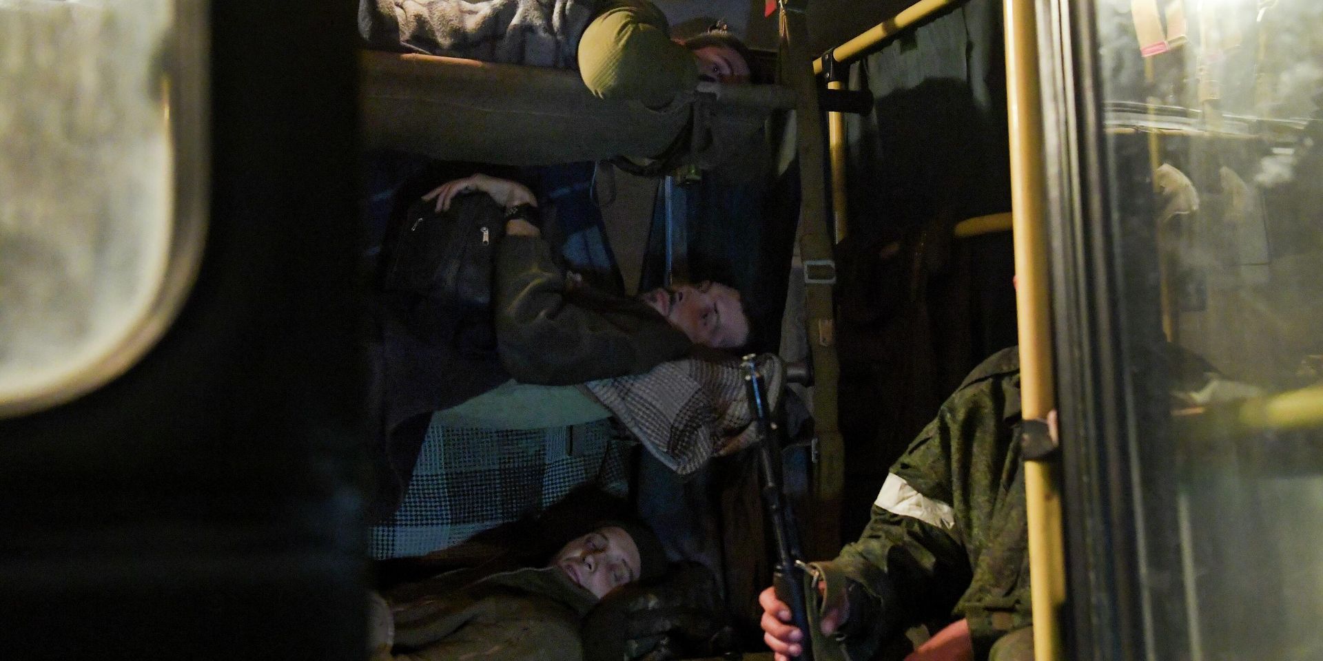 С Азовстали вывозят раненых украинских военных - ИноСМИ, 1920, 08.02.2023