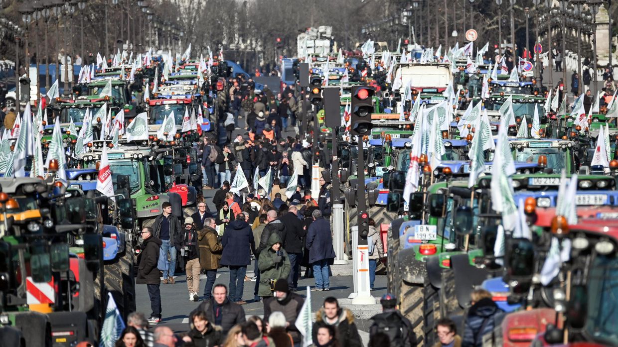 Протесты продолжаются в Париже