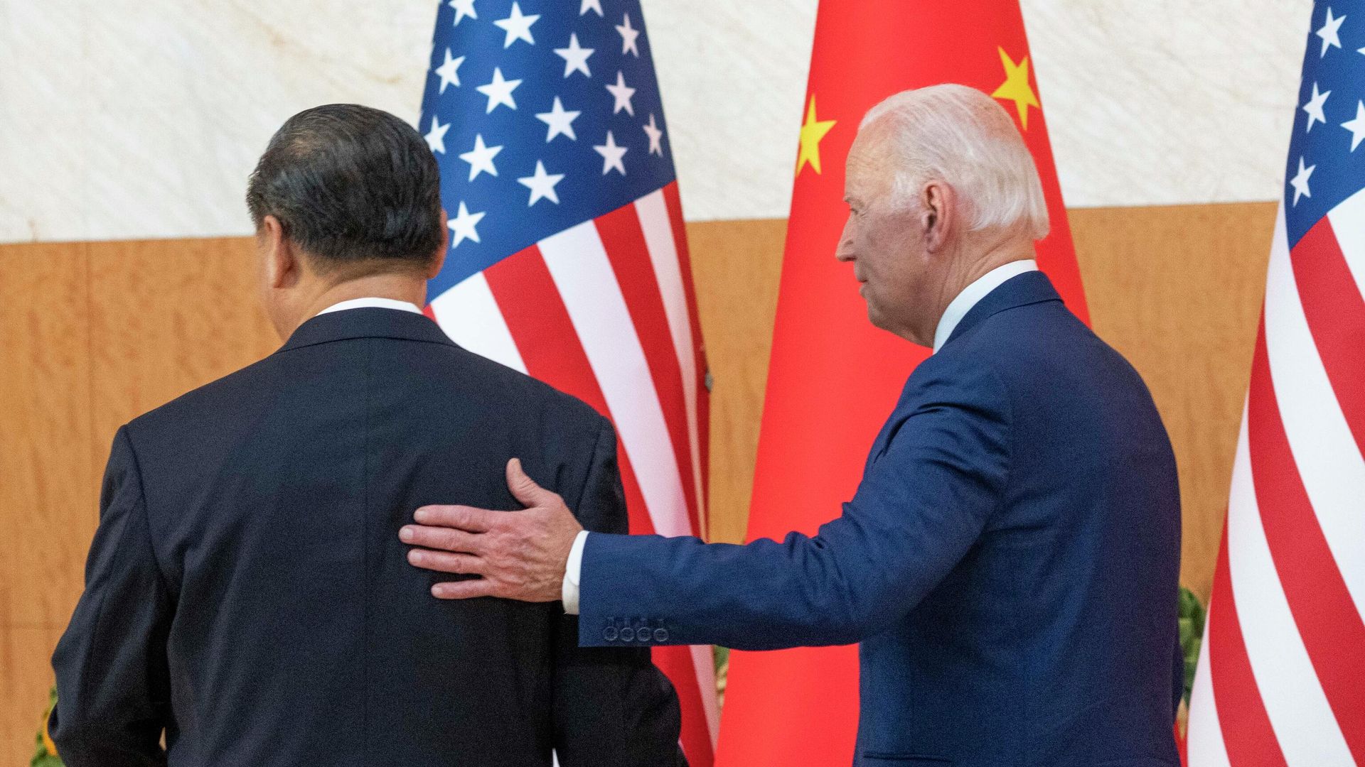 Президент США Джо Байден и председатель Китая Си Цзиньпин на полях саммита G20 - ИноСМИ, 1920, 15.05.2023