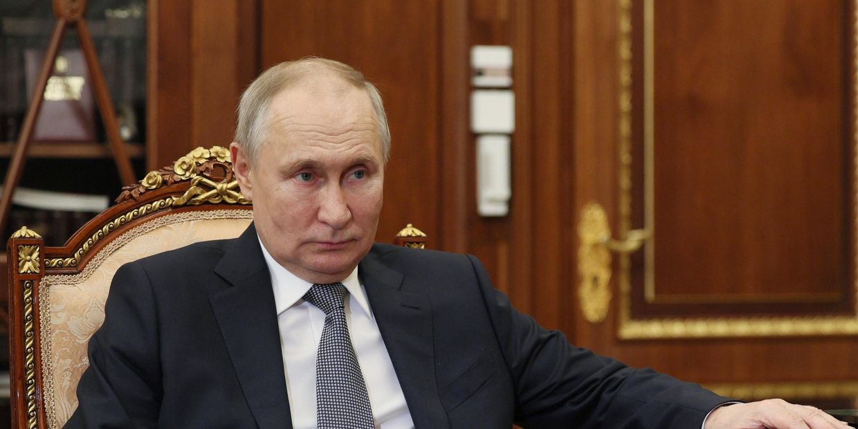 Президент РФ В. Путин провел встречу с главой фракции Единая Россия в Госдуме В. Васильевым