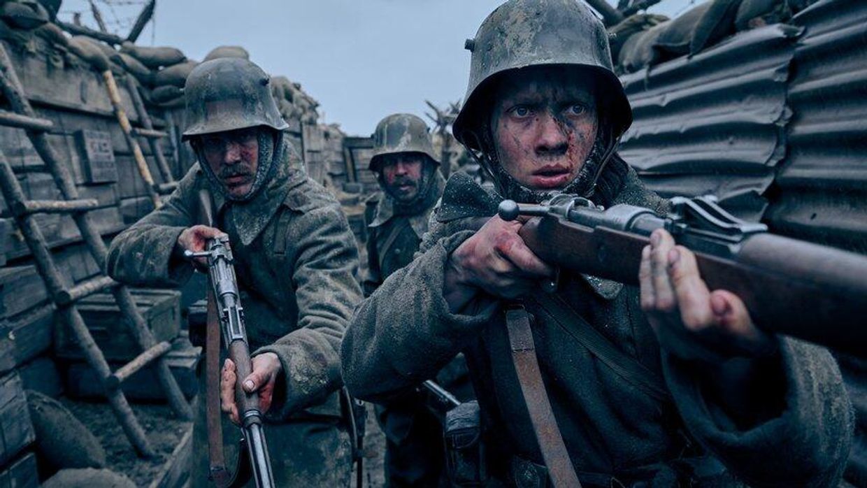 На Западном фронте без перемен сцена из фильма по книге Ремарка
