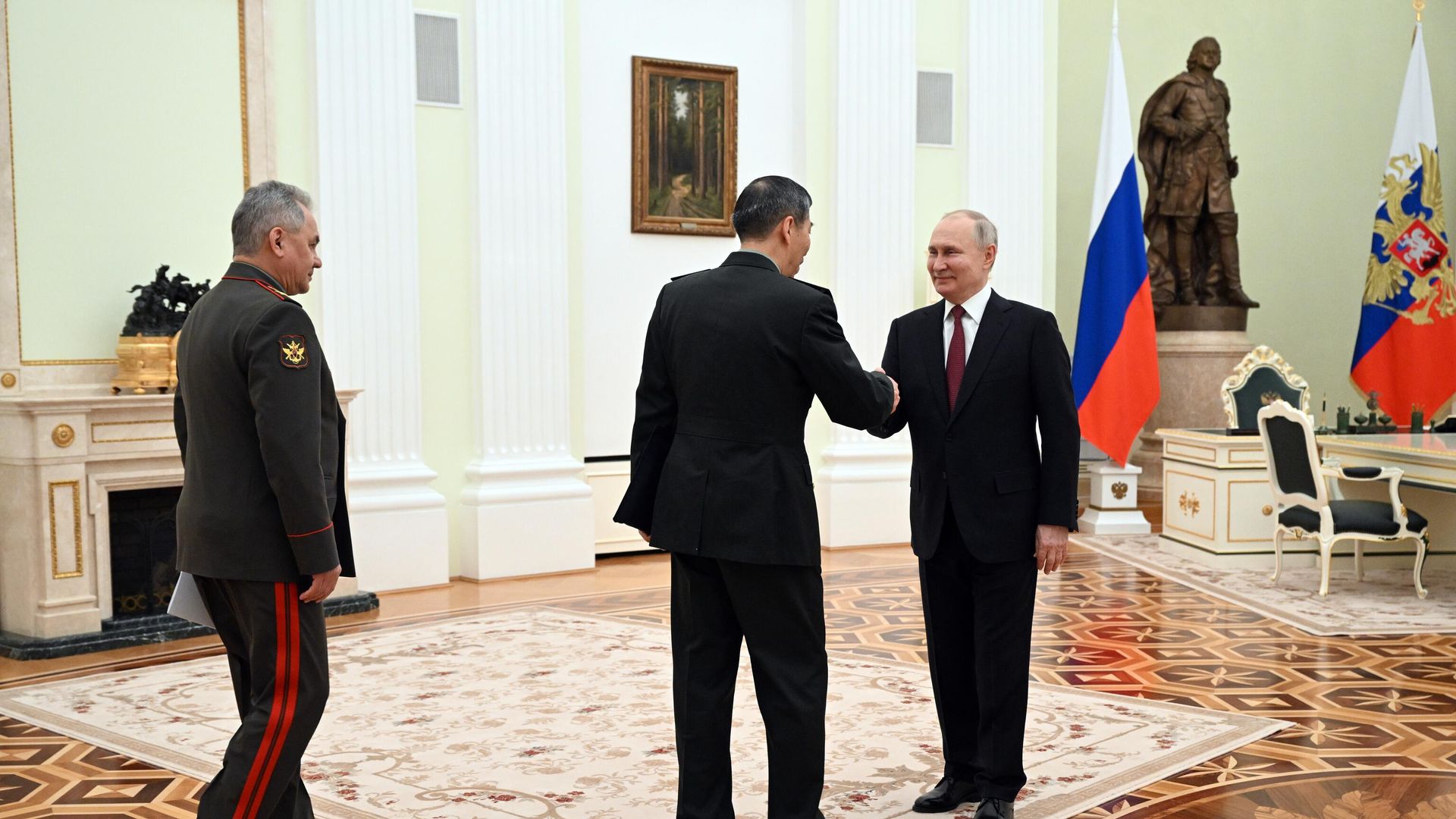 Рабочая встреча президента РФ В. Путина с министром обороны КНР Ли Шанфу - ИноСМИ, 1920, 19.04.2023