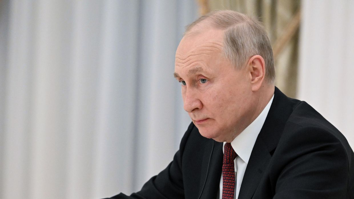 Рабочая встреча президента РФ В. Путина с министром обороны КНР Ли Шанфу