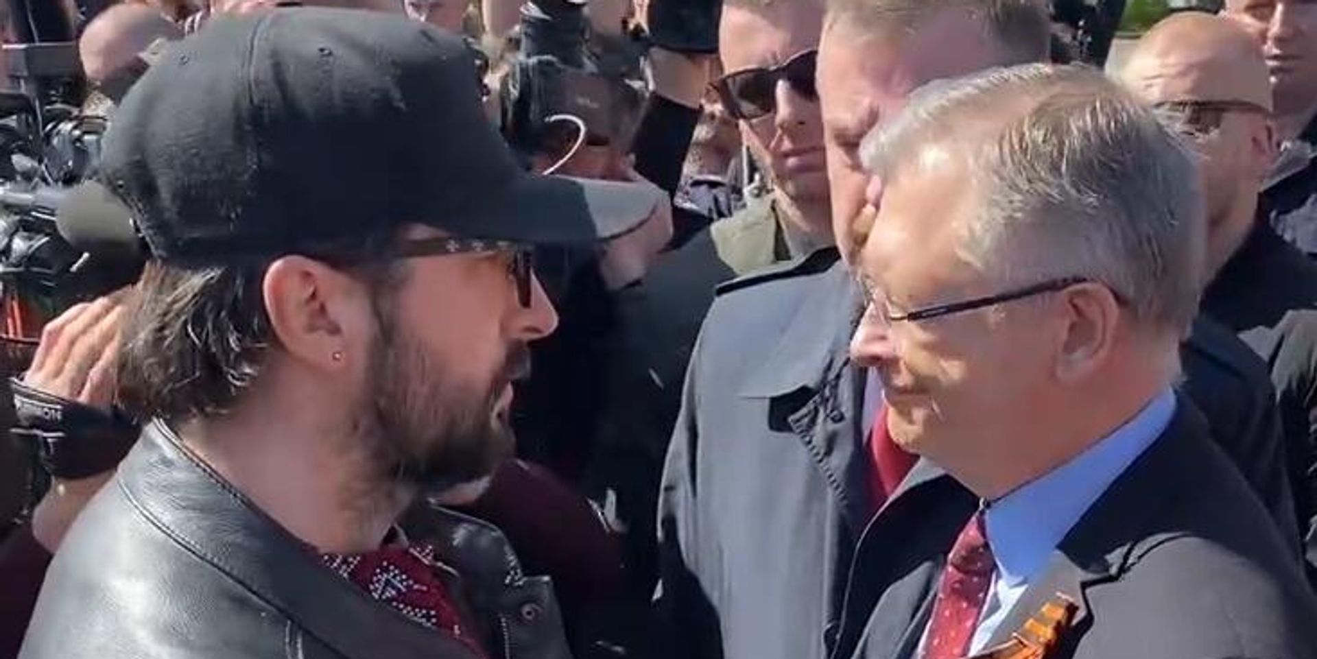 Российскому послу С. Андрееву помешали возложить цветы на мемориальном кладбище в Варшаве - ИноСМИ, 1920, 09.05.2023
