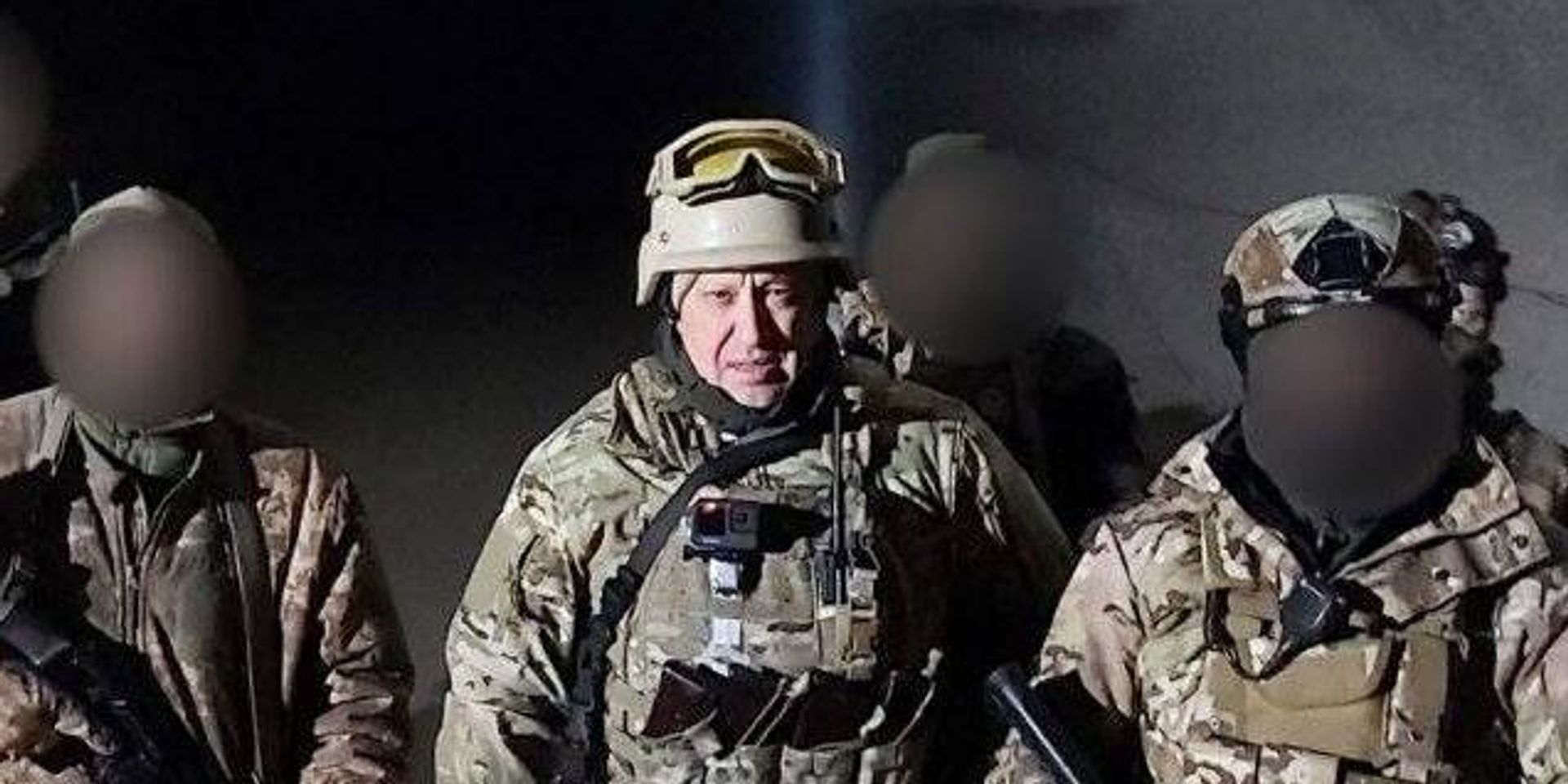 Бойцы подразделения ЧВК Вагнер и основатель группы бизнесмен Евгений Пригожин в Соледаре - ИноСМИ, 1920, 24.08.2023
