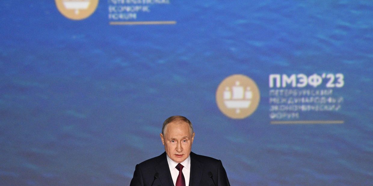 ПМЭФ-2023. Президент РФ В. Путин на пленарном заседании