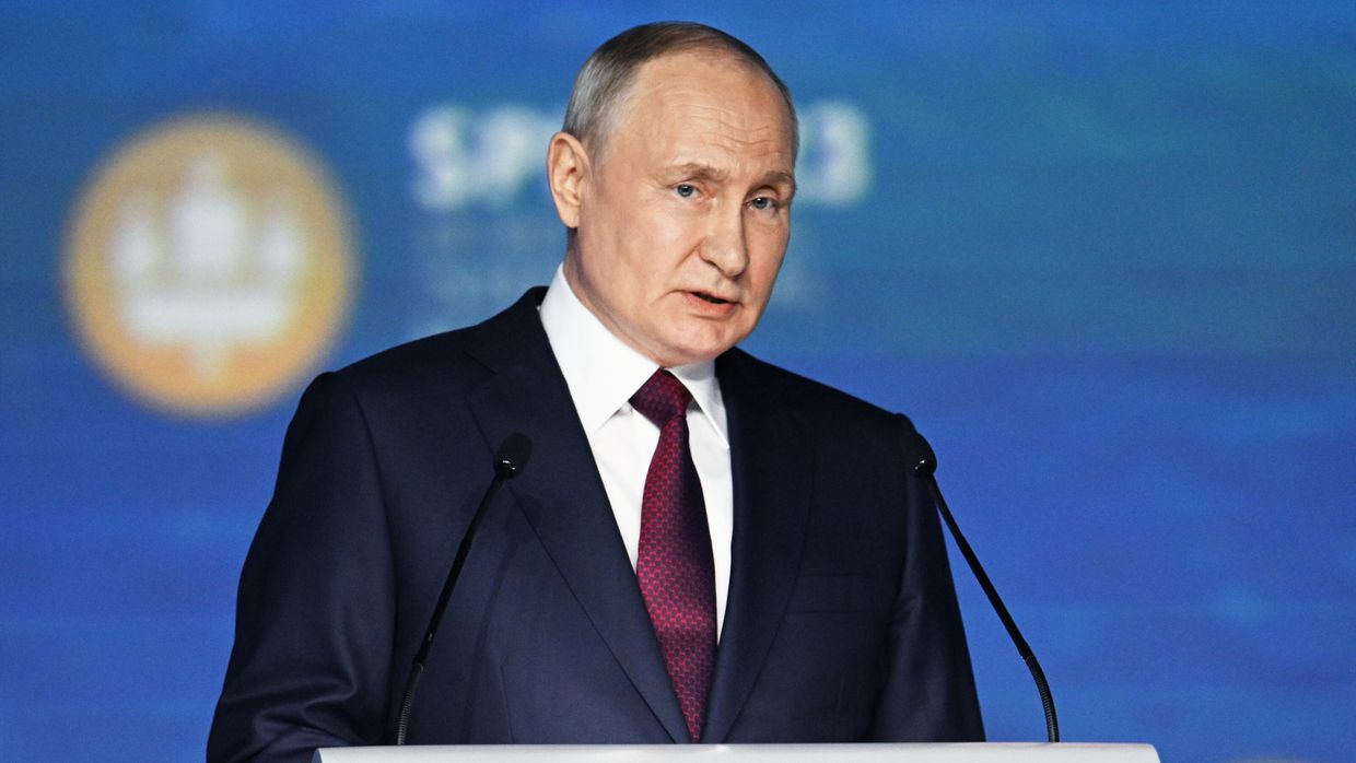 ПМЭФ-2023. Президент РФ В. Путин на пленарном заседании