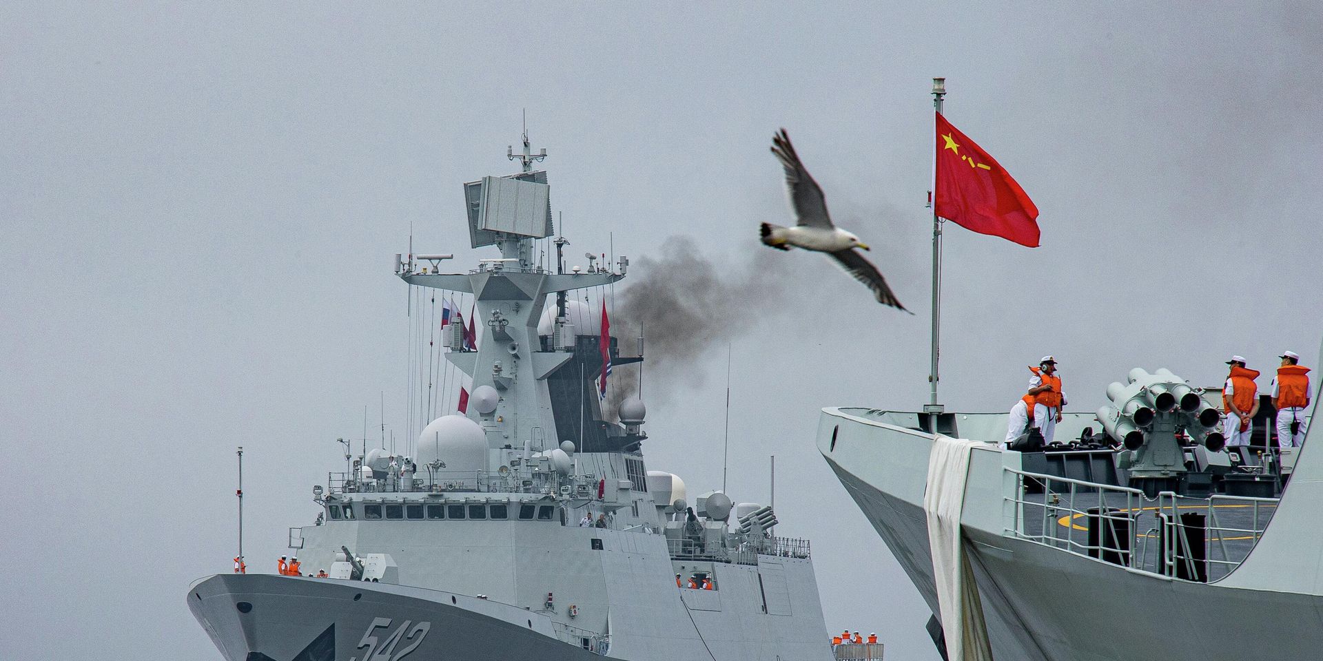 Корабли ВМС Китая прибыли во Владивосток после совместных российско-китайских учений - ИноСМИ, 1920, 28.12.2025
