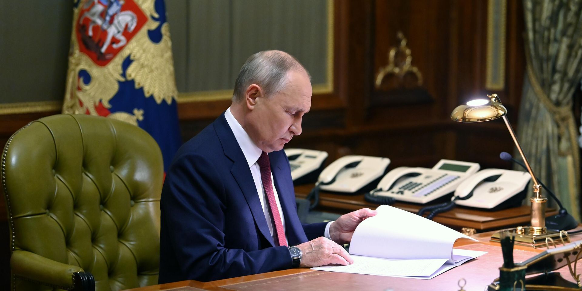 Рабочая встреча президента РФ В. Путина с губернатором Санкт-Петербурга А. Бегловым - ИноСМИ, 1920, 25.02.2026