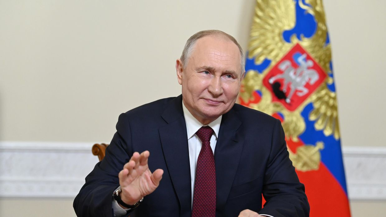 Общение В. Путина  с семьями, награжденными орденом Родительская слава