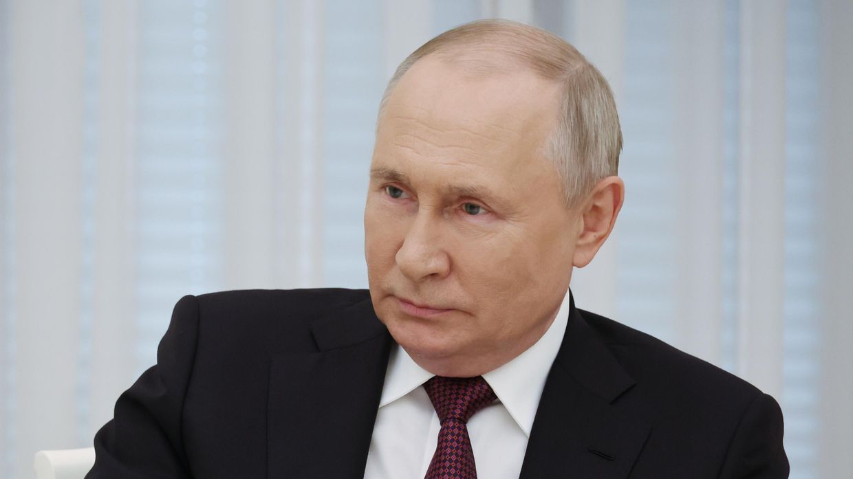 Встреча президента РФ В. Путина с экипажем танка Алеша