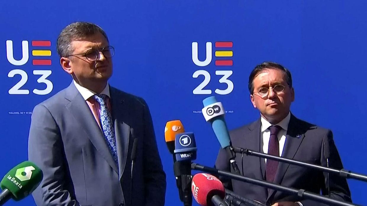 Кулеба велел Западу заткнуться. Украину мгновенно поставили на место