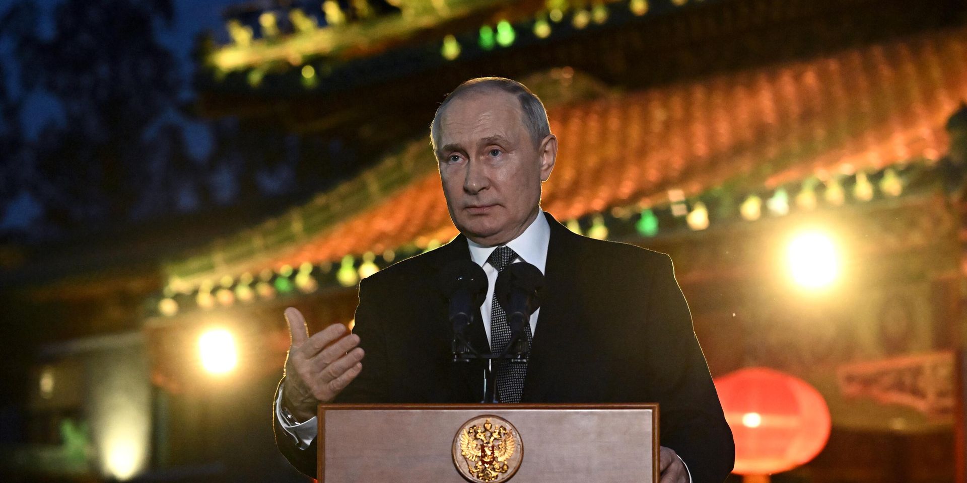 Президент РФ Владимир Путин отвечает на вопросы российских журналистов по итогам III Международного форума Один пояс, один путь в Пекине 18 октября 2023 - ИноСМИ, 1920, 18.10.2023
