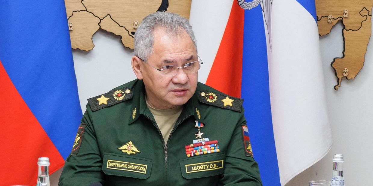 Министр обороны РФ С. Шойгу посетил завод им. В. П. Чкалова