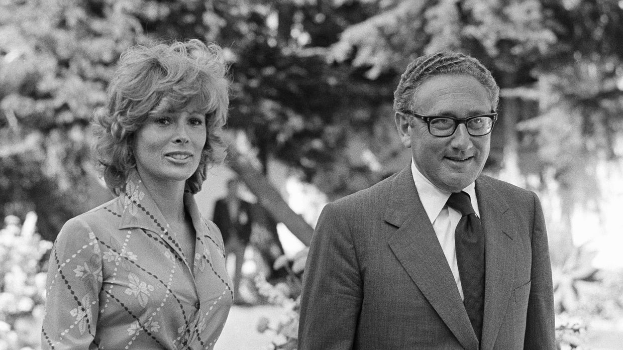 Актриса Джилл Сент-Джон с Генри Киссинджером в 1973 году.