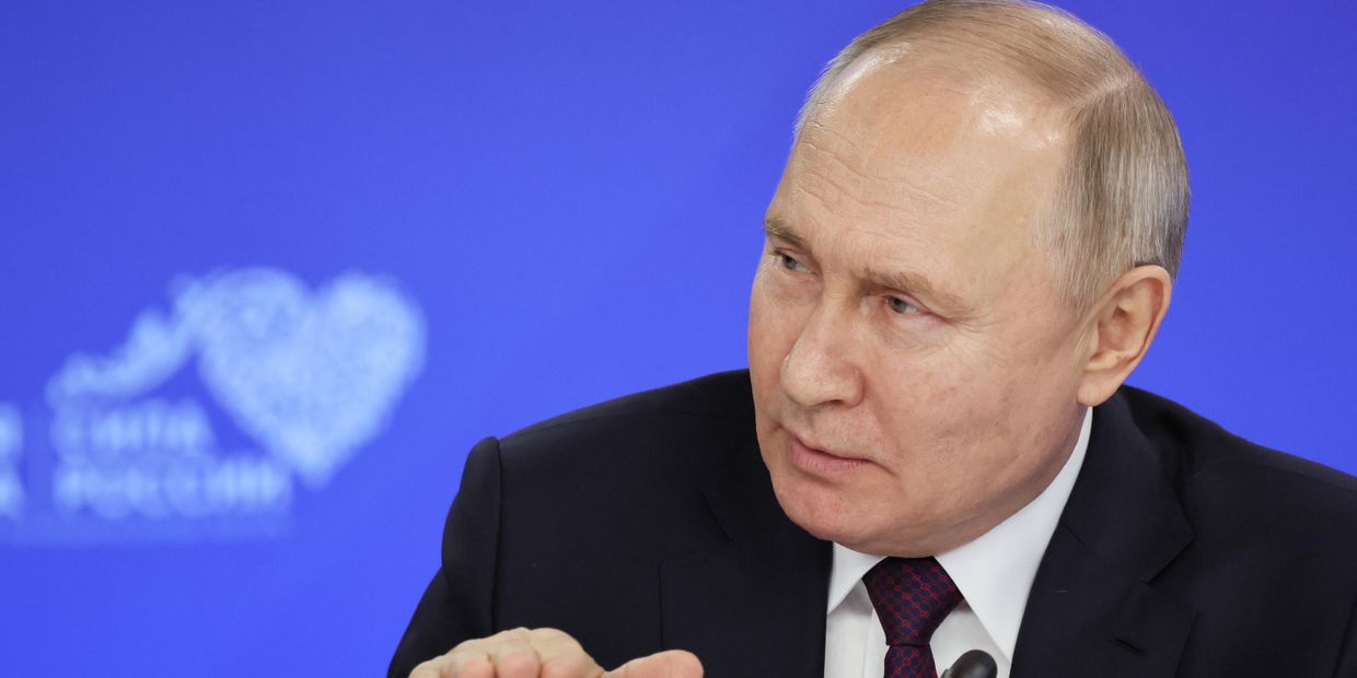 Президент РФ В. Путин провел встречу с главами муниципальных образований субъектов России