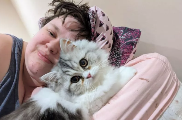 Молли Брук и ее кошка Мэгги