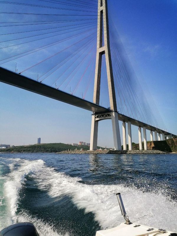 Бухта Золотой Рог во Владивостоке. Автор фотографии: Мария