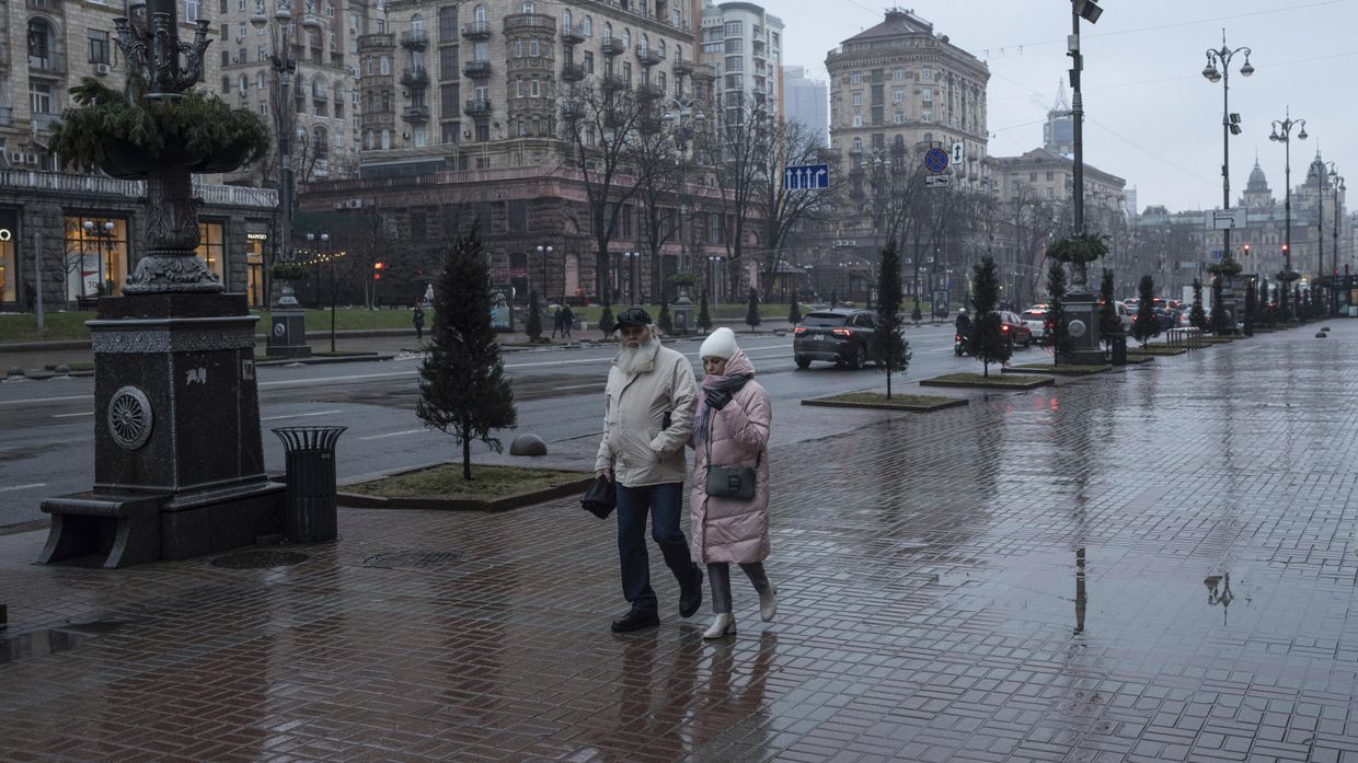 Прохожие в Киеве, Украина