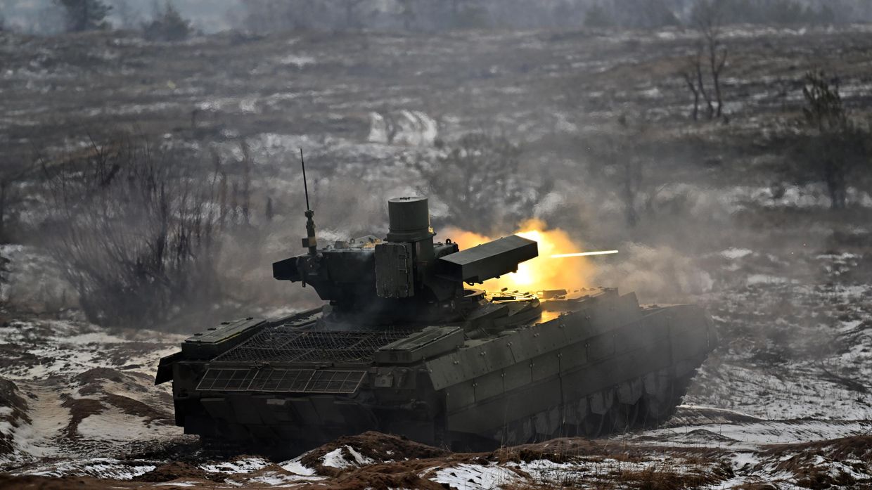 Военнослужащие ЦВО приступили к обучению на БМПТ Терминатор в зоне СВО