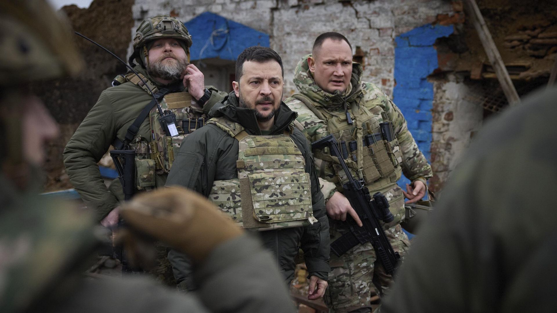 Президент Украины Владимир Зеленский на позициях ВСУ. 4 февраля 2024 года - ИноСМИ, 1920, 12.02.2024