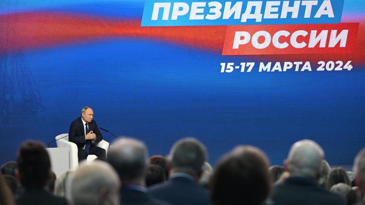 Президент РФ В. Путин встретился с доверенными лицами
