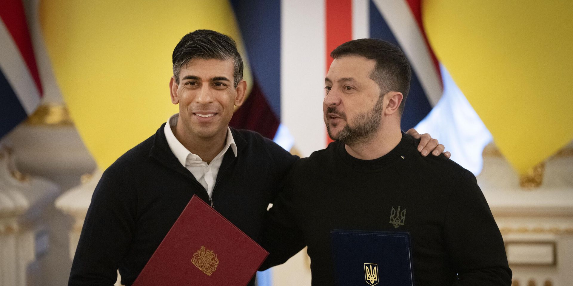 Премьер-министр Великобритании Риши Сунак и президент Украины Владимир Зеленский после подписания документов в Киеве - ИноСМИ, 1920, 07.03.2024
