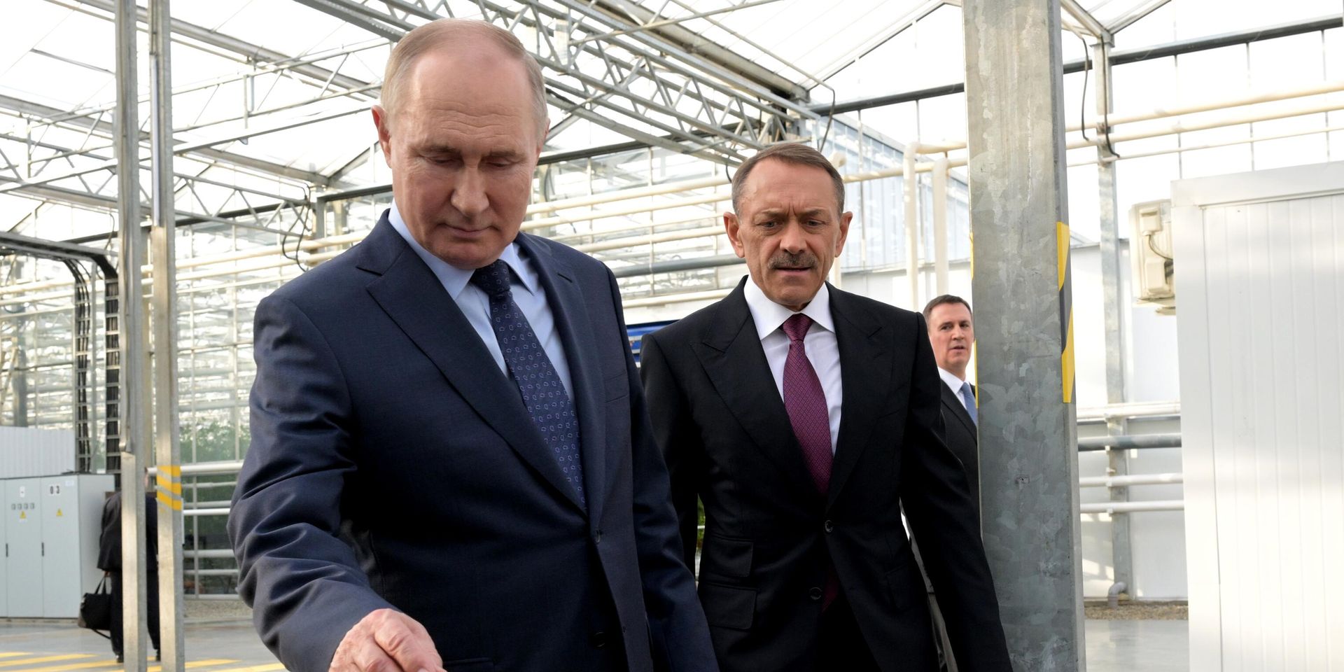 Президент РФ Владимир Путин посетил тепличный комплекс ООО Солнечный дар агропромышленного холдинга Эко-культура на территории Регионального индустриального парка Солнечный в Ставрополе - ИноСМИ, 1920, 13.03.2024