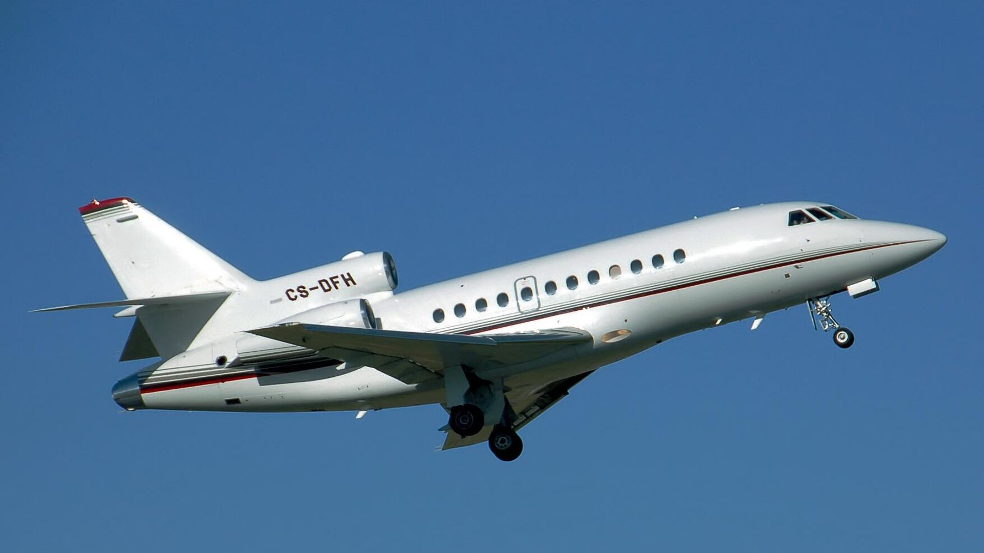 Реактивный самолёт Dassault Falcon 900 - ИноСМИ, 1920, 15.03.2024