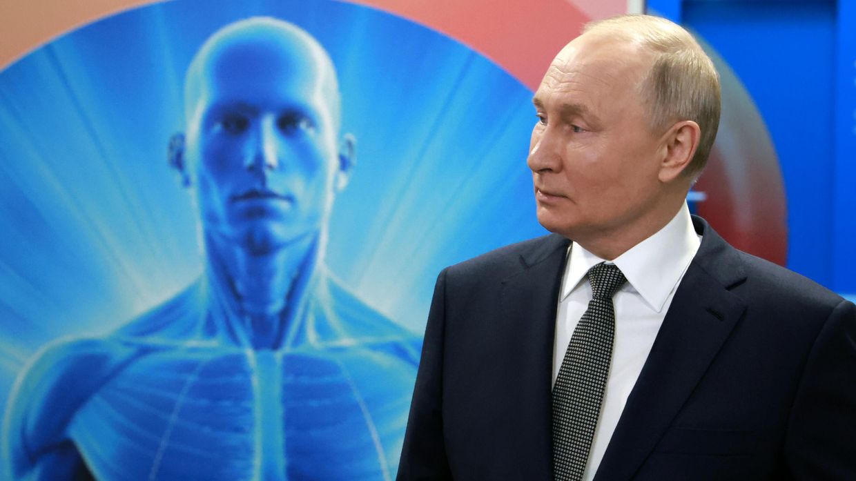 Президент РФ Владимир Путин посетил ГБУЗ Научно-практический клинический центр диагностики и телемедицинских технологий Президент РФ Владимир Путин посетил ГБУЗ Научно-практический клинический центр диагностики и телемедицинских технологий