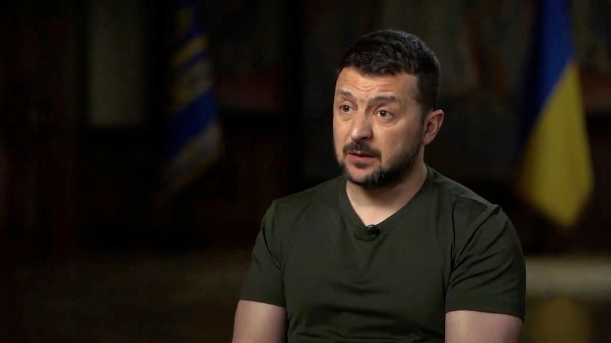 Шансов не будет. Зеленский признал превосходство России над Украиной 