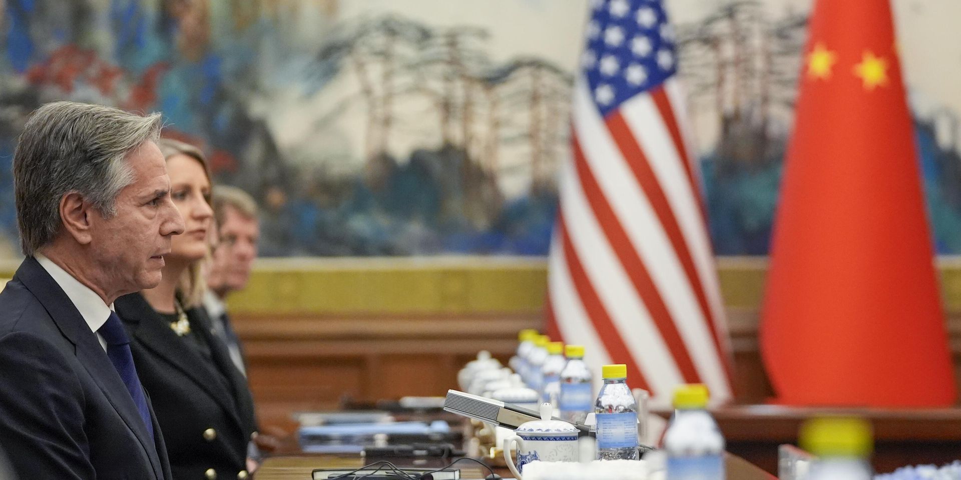 Госсекретарь США Энтони Блинкен  на встрече с министром иностранных дел Китая Ван И в пятницу, 26 апреля 2024 года, в Пекине, Китай. - ИноСМИ, 1920, 18.12.2024