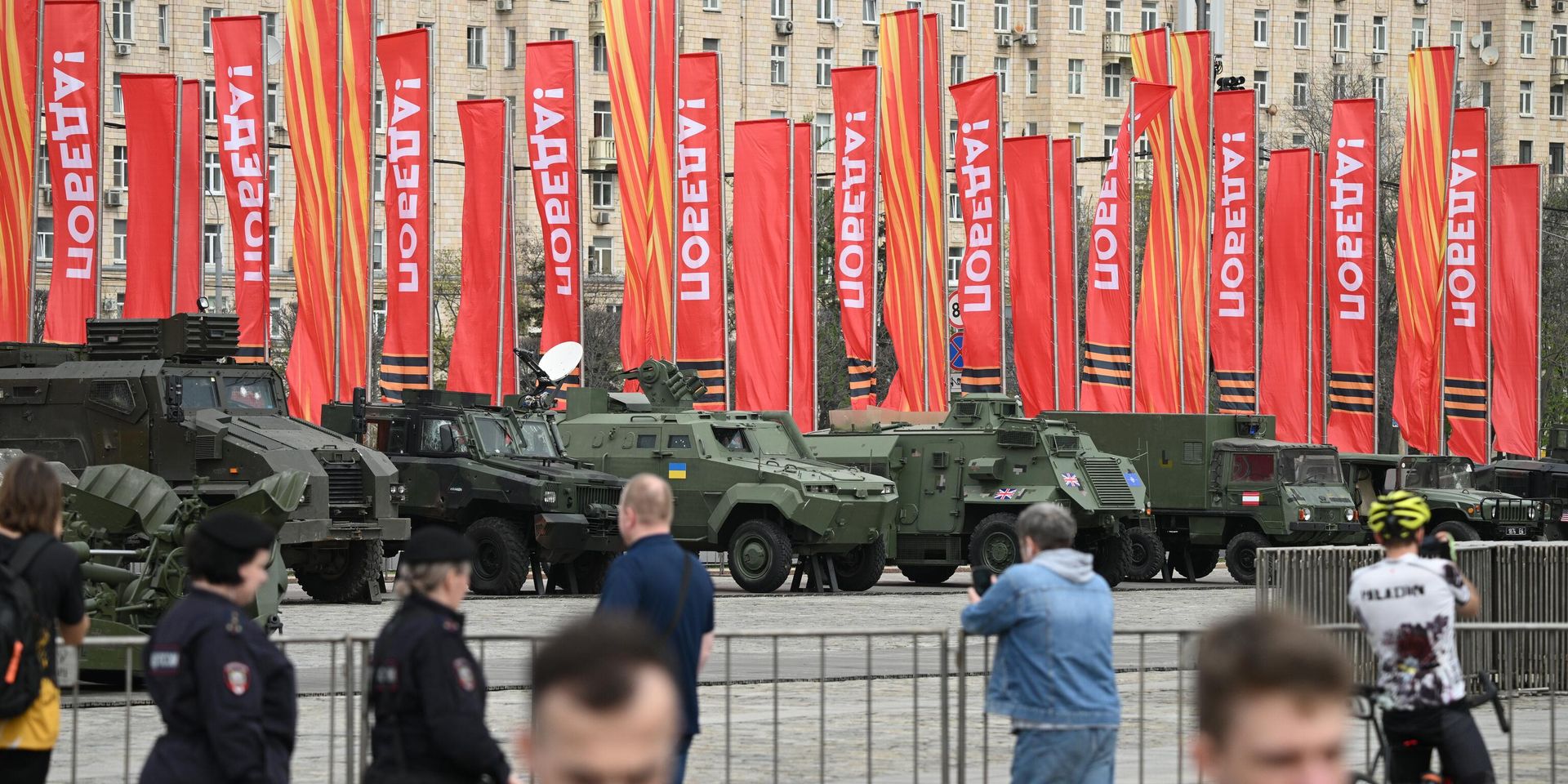 Подготовка к выставке трофейного вооружения и техники на Поклонной горе - ИноСМИ, 1920, 27.04.2024