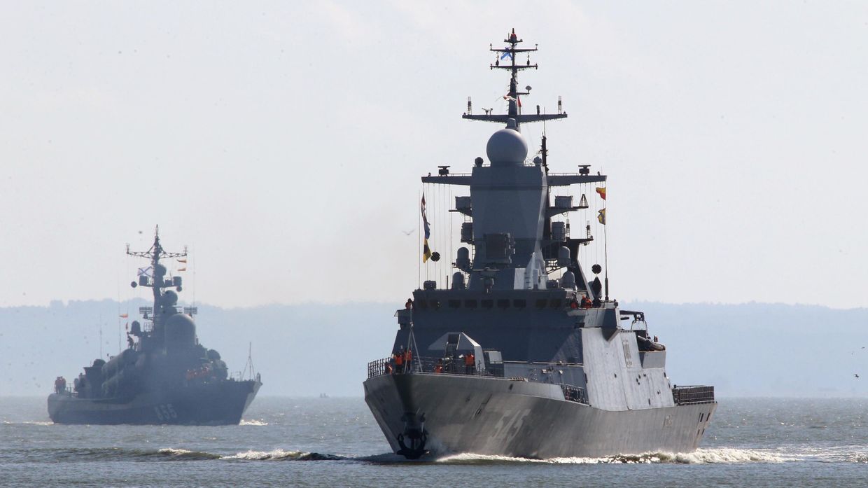 Выход кораблей в море