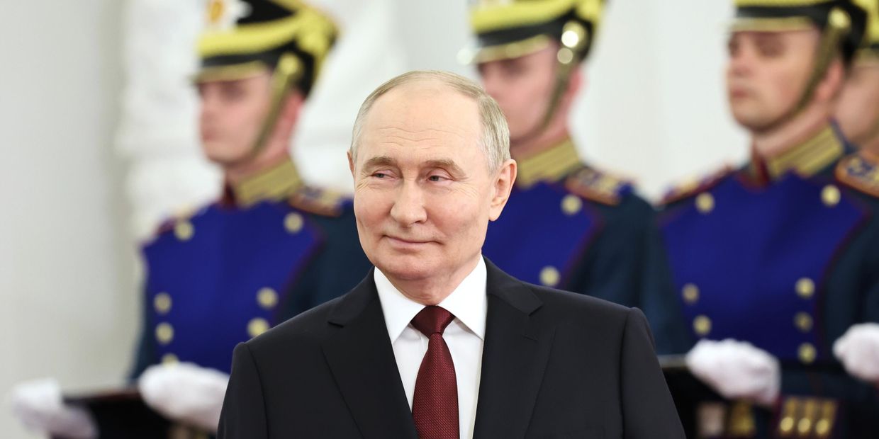 Президент Владимир Путин вручил госнаграды лауреатам государственных премий и Героям труда