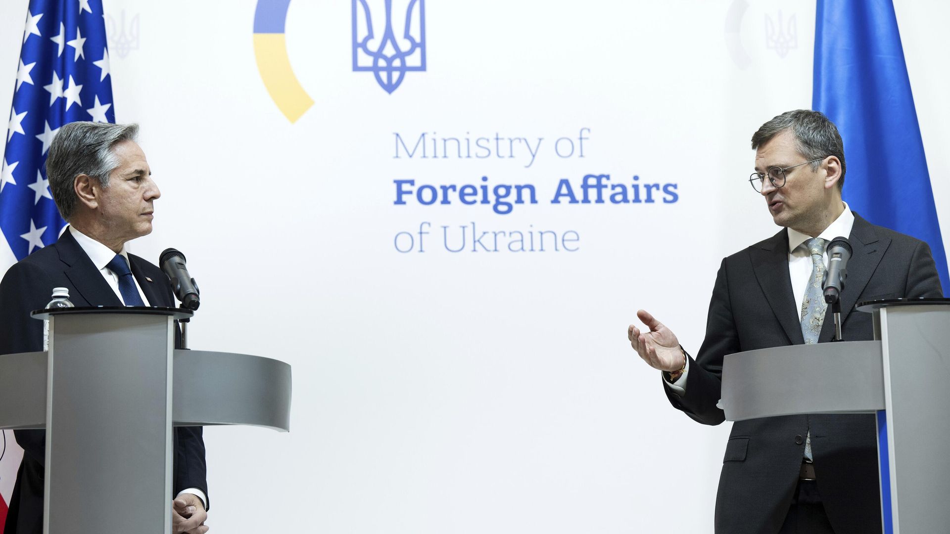 Государственный секретарь США Энтони Блинкен и министр иностранных дел Украины Дмитрий Кулеба на совместной пресс-конференции в Киеве 15 мая 2024 года. - ИноСМИ, 1920, 20.06.2024