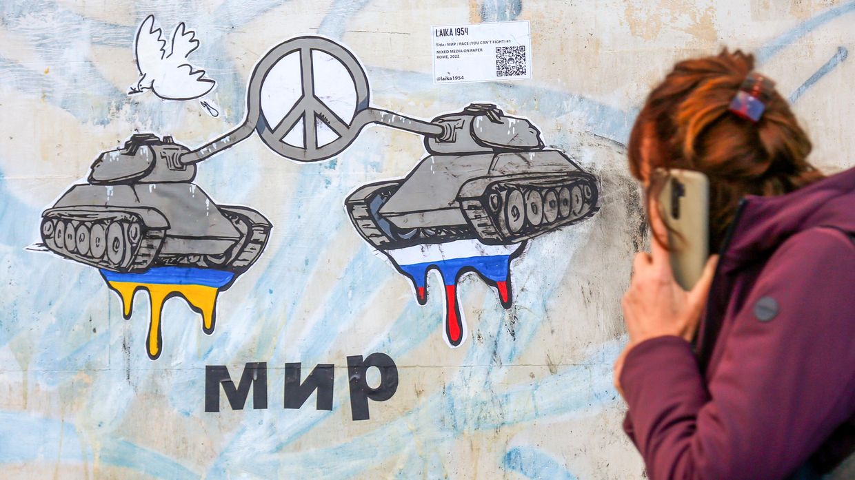 Граффити о мире между Россией и Украиной появилось в Риме