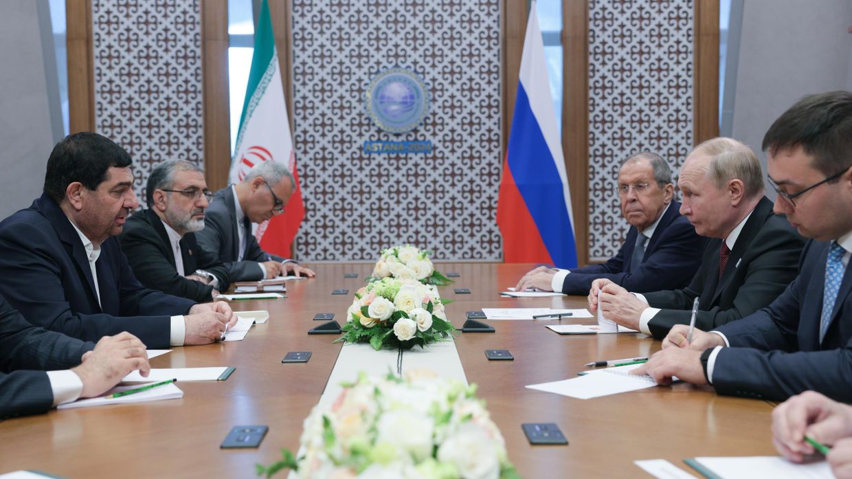 Визит президента Владимира Путина в Казахстан для участия в саммите ШОС. День второй.