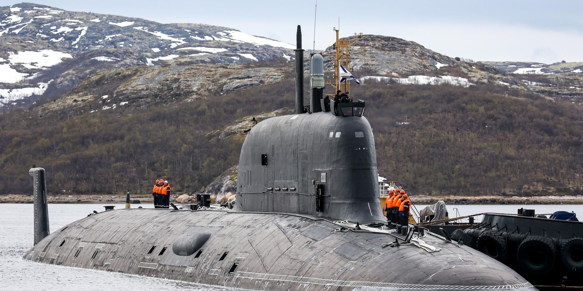 Многоцелевая атомная подводная лодка К-561 Казань проекта 885М Ясень-М в месте постоянного базирования в Мурманской области. - ИноСМИ, 1920, 19.06.2026