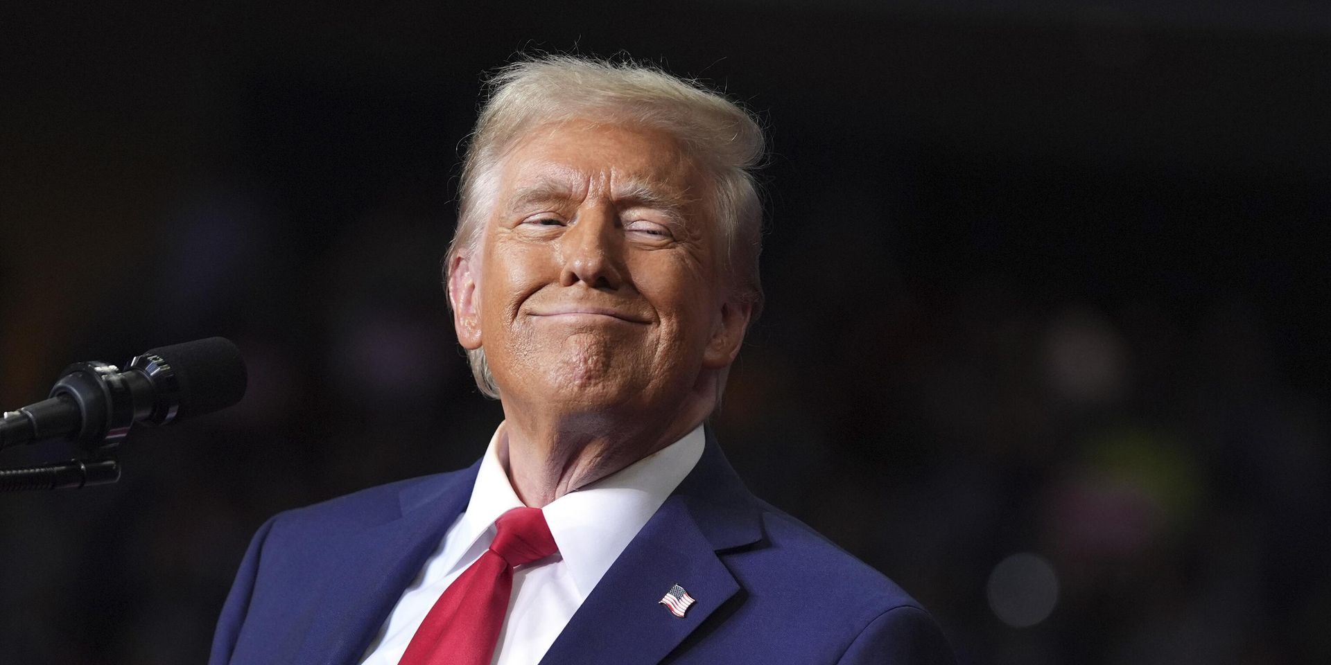 Кандидат в президенты США Дональд Трамп на предвыборном митинге - ИноСМИ, 1920, 03.12.2025