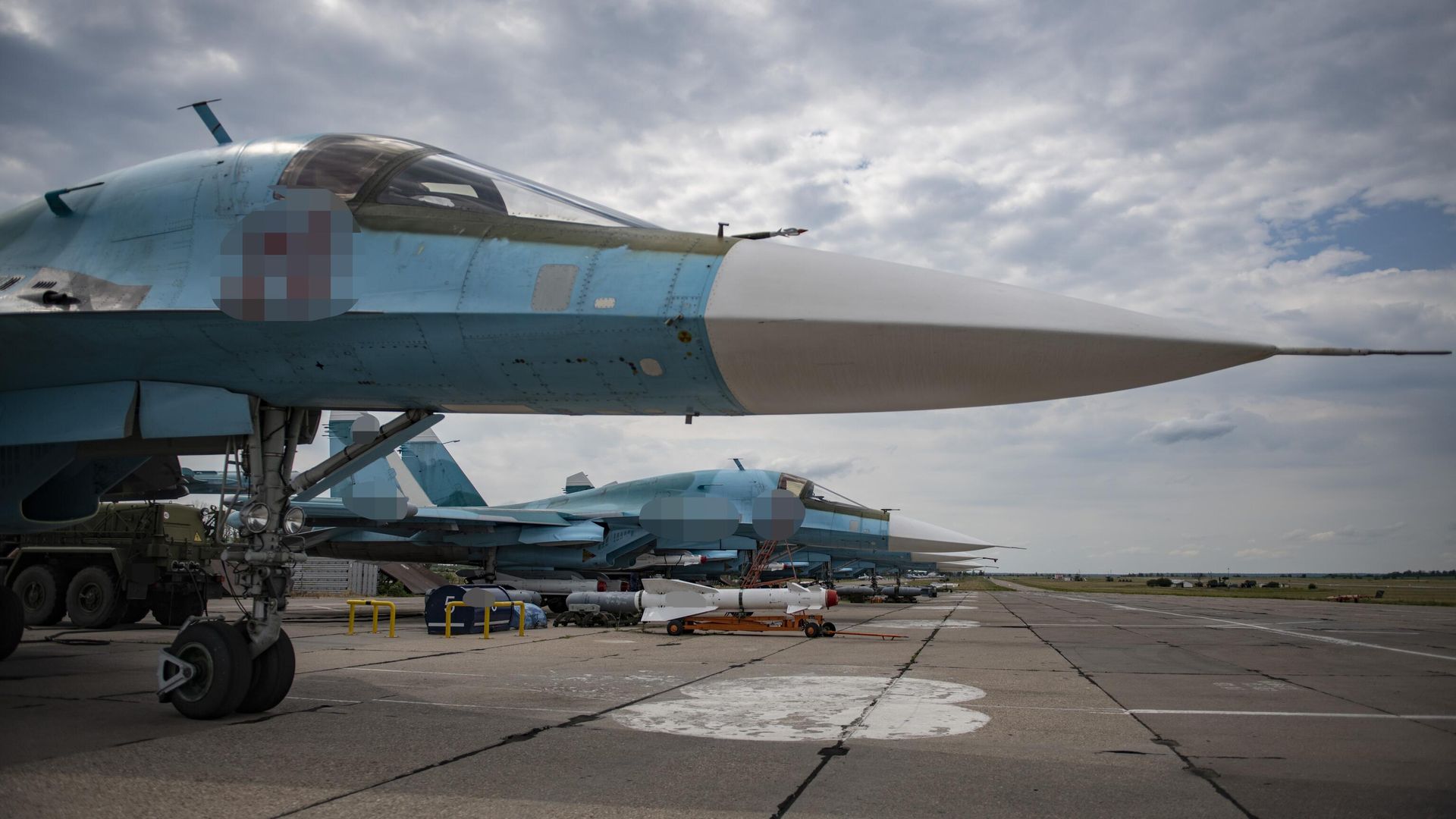 Аэродром базирования истребителей-бомбардировщиков Су-34 ВКС РФ в зоне проведения спецоперации - ИноСМИ, 1920, 05.01.2026