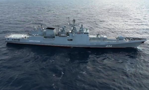 Учения ВМФ России на базе в Тартусе