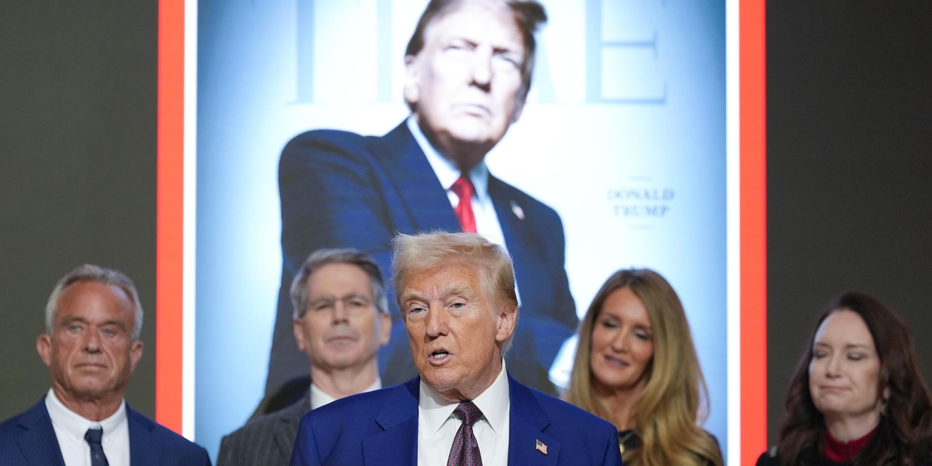 Избранный президент Дональд Трамп выступает во время церемонии вручения премии журнала Time Человек года на Нью-Йоркской фондовой бирже  12 декабря 2024 года. - ИноСМИ, 1920, 27.01.2025