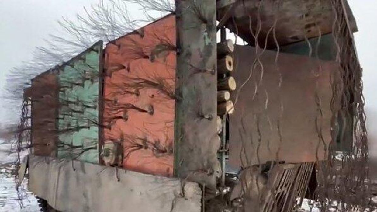 Российская БМП с антидроновым экраном, усиленным тросами