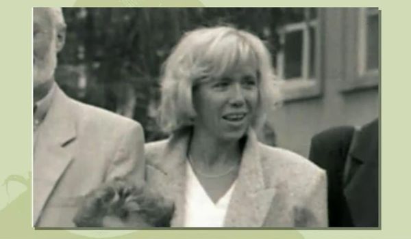 Самая ранняя фотография Брижит Макрон из Brigitte Macron: L'Affranchie, 1993 год