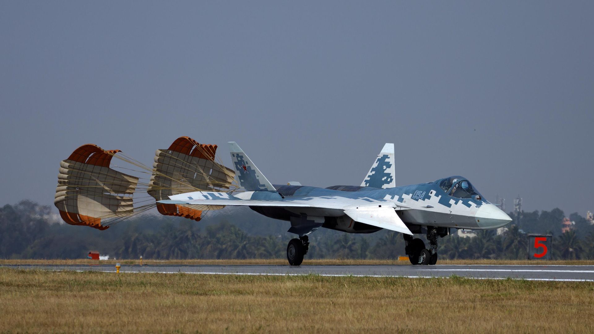 Многофункциональный истребитель пятого поколения Су-57 на международной выставке Aero India 2025 - ИноСМИ, 1920, 11.02.2025